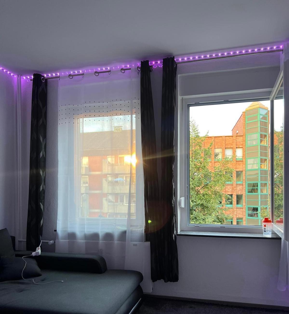 Moderne Und Helle Ferienwohnung Im Herzen Der Stadt Dortmund Buitenkant foto
